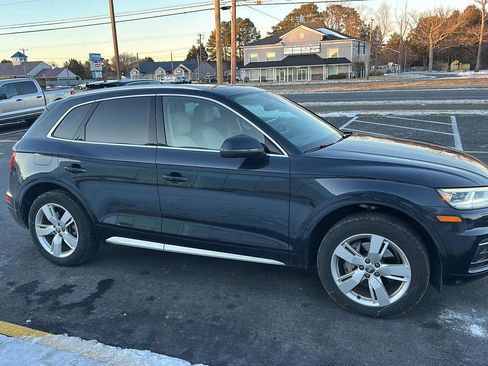 Used 2019 Audi Q5 2.0T Premium Plus w/ Premium Plus Package image 4