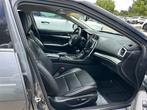 Used 2019 Nissan Maxima 3.5 SV w/ Floor Mat Group FWD image 39