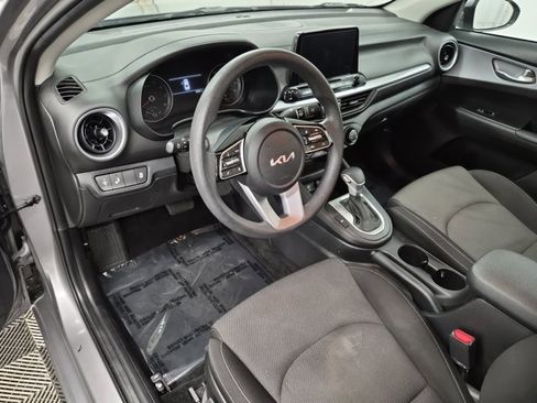 Certified 2023 Kia Forte LXS w/ LXS Technology Package image 18