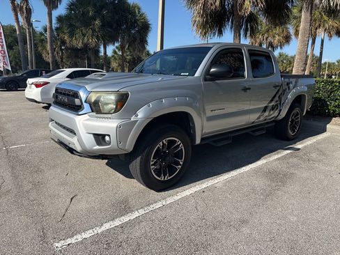 Used 2013 Toyota Tacoma PreRunner w/ SR5 Pkg RWD image 1