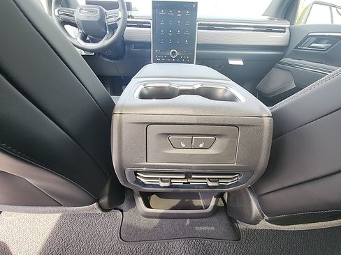 New 2025 GMC Sierra EV Denali image 33