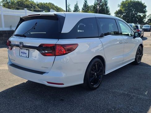 Certified 2023 Honda Odyssey Sport image 5