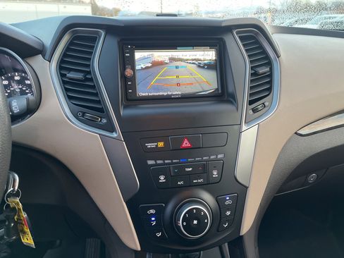 Used 2017 Hyundai Santa Fe Sport image 30