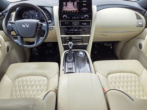 Used 2024 INFINITI QX80 Sensory AWD/4WD image 11