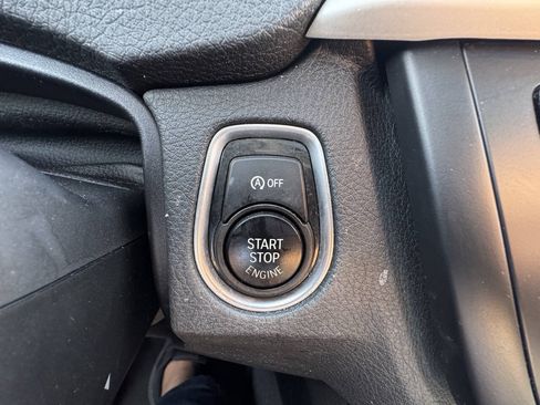 Used 2014 BMW 320i xDrive Sedan AWD/4WD image 37