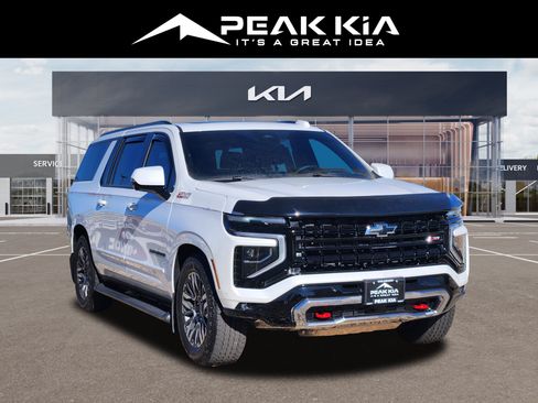 Used 2025 Chevrolet Suburban Z71 w/ Z71 Off-Road Package image 1