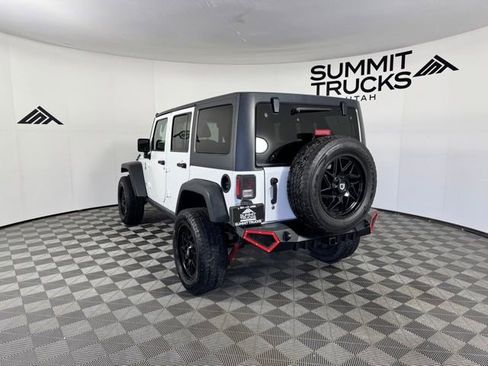 Used 2018 Jeep Wrangler Unlimited Sport AWD/4WD image 8