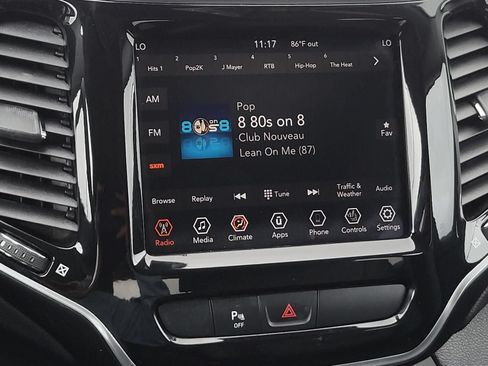 Used 2019 Jeep Cherokee Limited FWD image 25