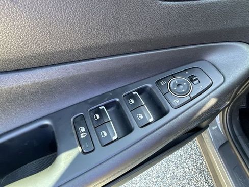 Used 2023 Hyundai Santa Fe SEL image 22