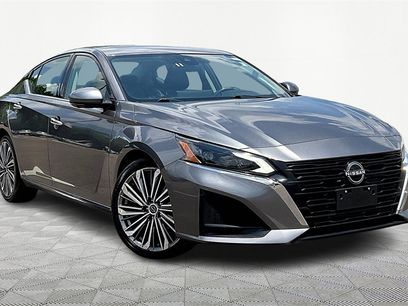 Used 2023 Nissan Altima 2.5 SL