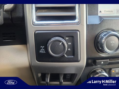 Used 2017 Ford F250 Lariat w/ Chrome Package AWD/4WD image 34