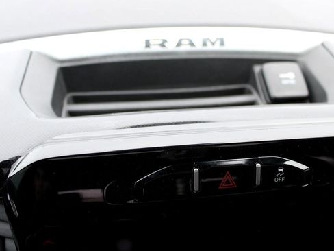 Used 2019 RAM 2500 Laramie image 14