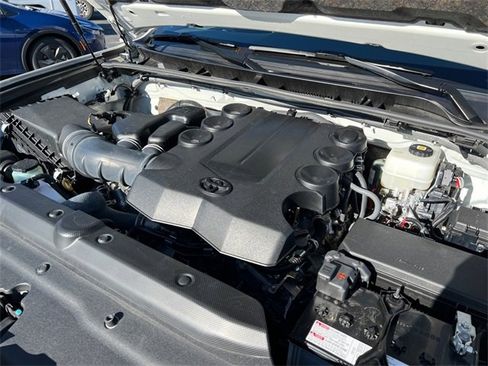 Certified 2023 Toyota 4Runner TRD Off-Road Premium image 9