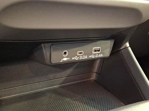 Certified 2024 Subaru Crosstrek 2.0i Premium image 23