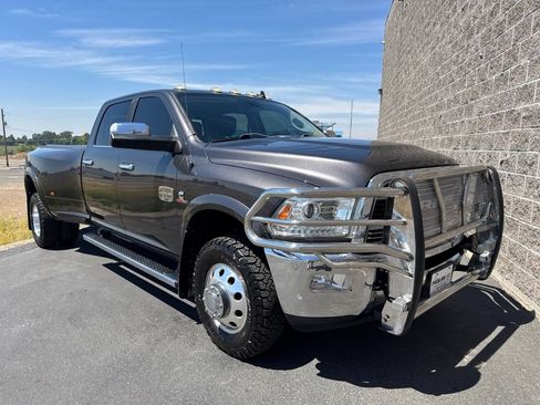 Used 2018 RAM 3500 Laramie Longhorn AWD/4WD image 3