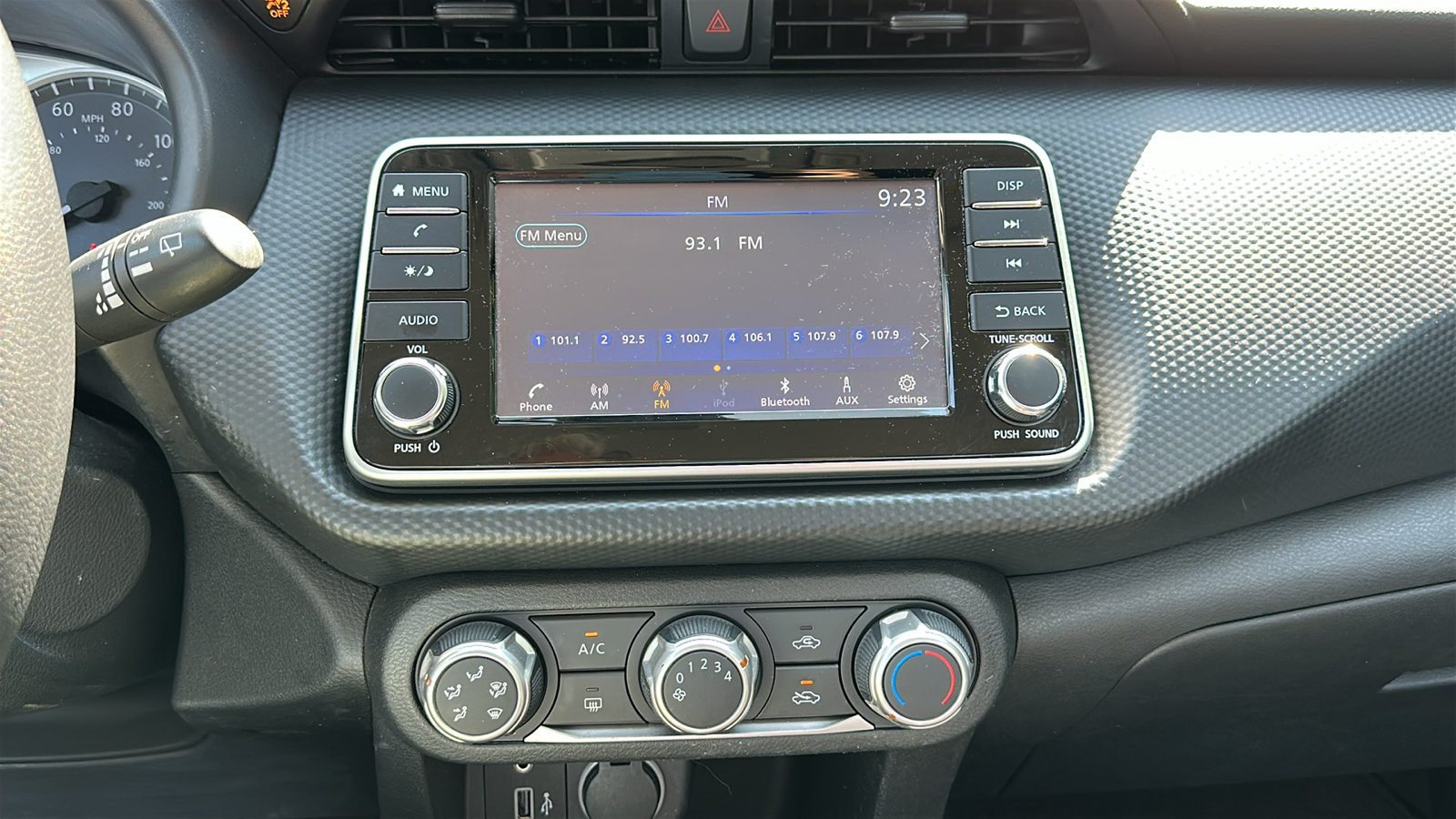 Certified 2021 Nissan Kicks S FWD image 17