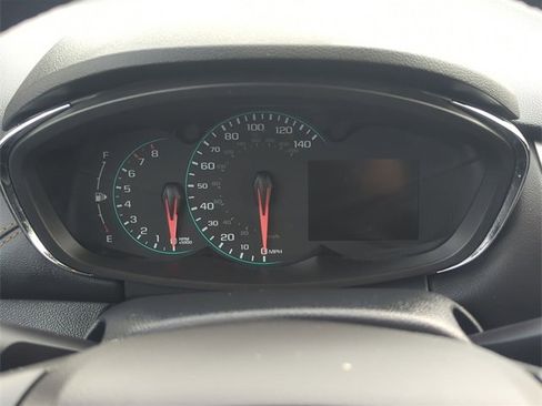 Used 2021 Chevrolet Trax LT w/ LT Convenience Package image 16