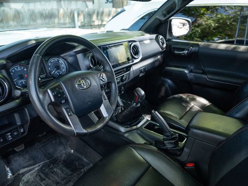 Used 2019 Toyota Tacoma TRD Pro AWD/4WD image 14