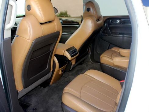 Used 2015 Buick Enclave Leather image 11