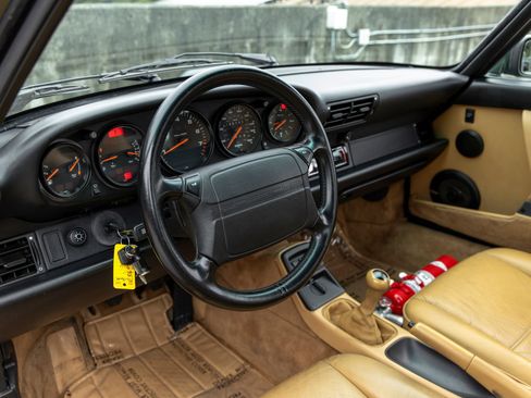 Used 1991 Porsche 911 Carrera RWD image 4