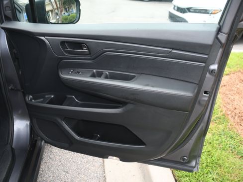Used 2025 Honda Odyssey EX-L image 22