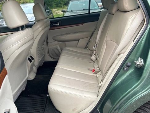 Used 2014 Subaru Outback 2.5i Limited w/ Moonroof Package AWD/4WD image 22