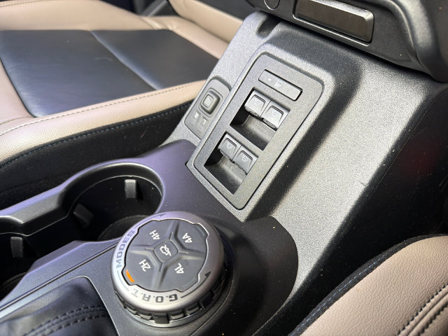 Used 2023 Ford Bronco Wildtrak AWD/4WD image 28
