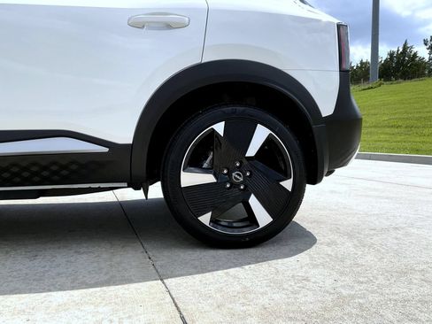 Certified 2025 Nissan Kicks SR AWD/4WD image 23