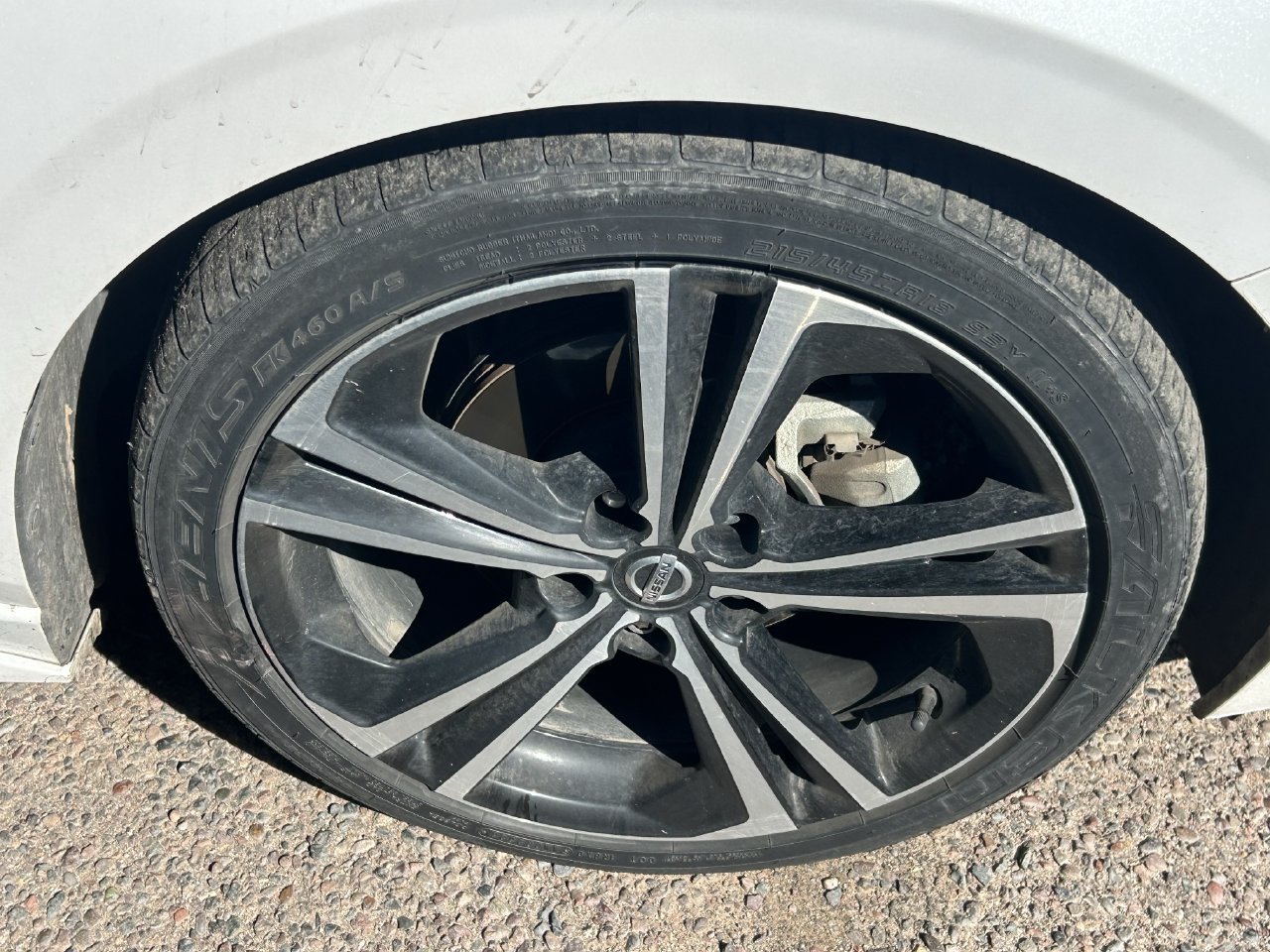 Used 2022 Nissan Sentra SR w/ SR Premium Package FWD image 7