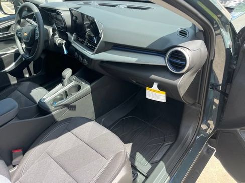 New 2026 Chevrolet Trax LS FWD image 27