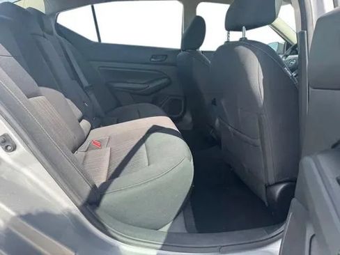 Used 2024 Nissan Altima 2.5 SV FWD image 16