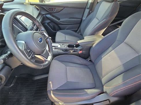 Used 2019 Subaru Crosstrek 2.0i Premium image 2