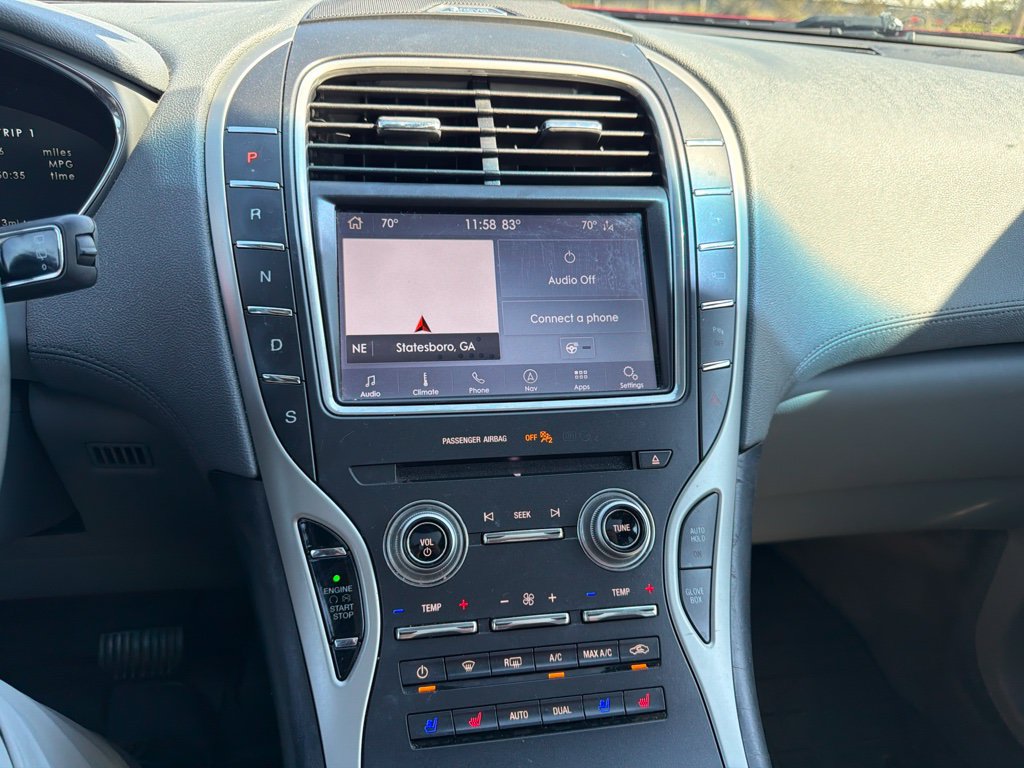 Used 2020 Lincoln Nautilus Reserve FWD image 3