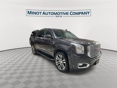 Used 2017 GMC Yukon XL Denali w/ Open Road Package AWD/4WD image 2