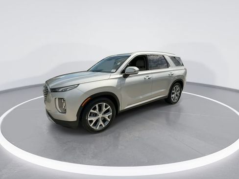 Used 2021 Hyundai Palisade SEL w/ Premium Package FWD image 4