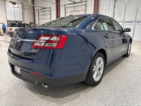 Used 2016 Ford Taurus SEL FWD image 9