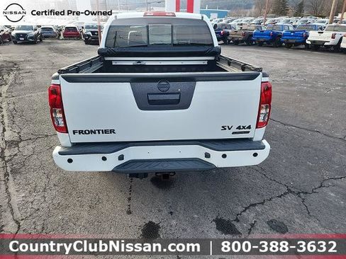 Certified 2020 Nissan Frontier SV w/ Midnight Edition Floor Mats image 7