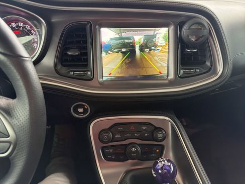 Used 2021 Dodge Challenger R/T Scat Pack RWD image 9