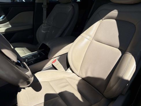 Used 2020 Lincoln Corsair Reserve AWD/4WD image 21