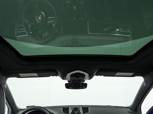 New 2026 Porsche Macan AWD/4WD image 21