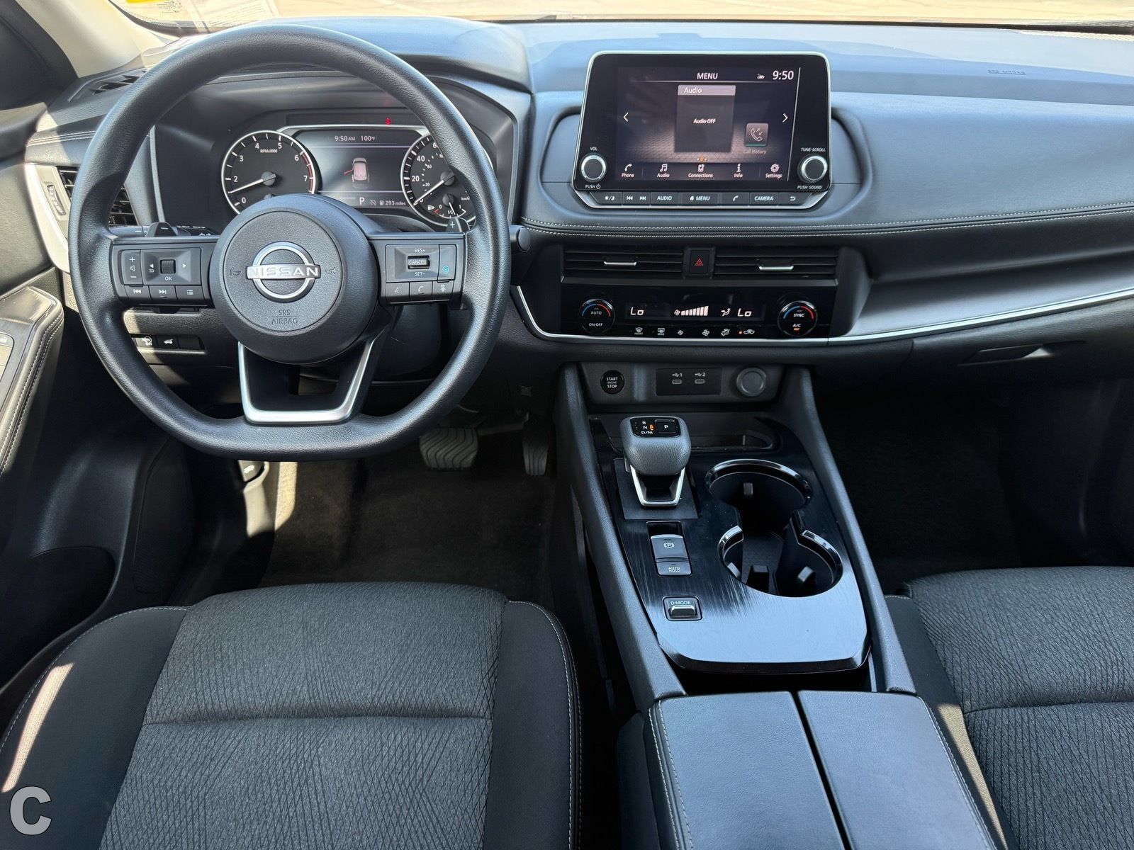 Used 2024 Nissan Rogue SV FWD image 25