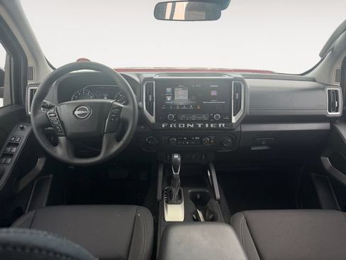 Certified 2025 Nissan Frontier SV w/ SV Convenience Package AWD/4WD image 5