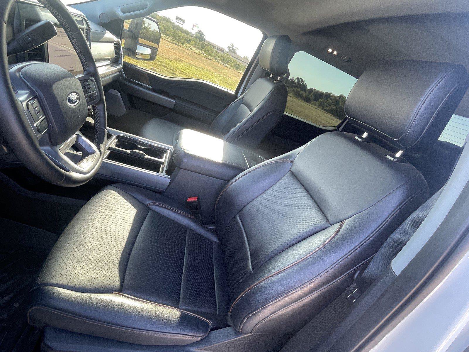 Used 2025 Ford F250 Lariat AWD/4WD image 12