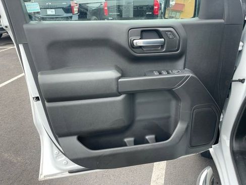 Used 2022 Chevrolet Silverado 1500 Custom image 17