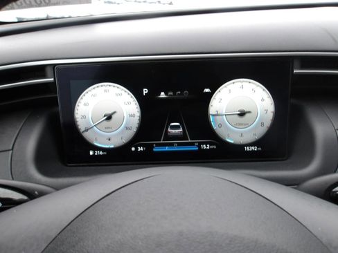 Used 2023 Hyundai Santa Cruz SEL Premium image 18