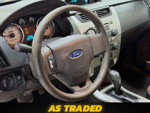 Used 2011 Ford Focus SE image 11