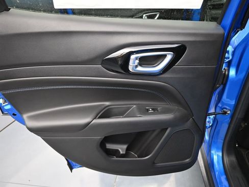 New 2026 Jeep Compass Latitude image 22