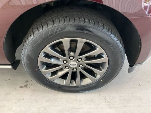 Used 2021 Ford Expedition Limited AWD/4WD image 29