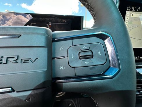 New 2026 GMC Hummer EV 4x4 Crew Cab w/ LPO, Sport Package image 32