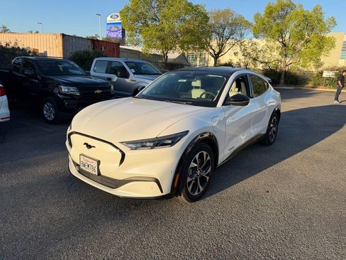 Used 2021 Ford Mustang Mach-E Premium image 1